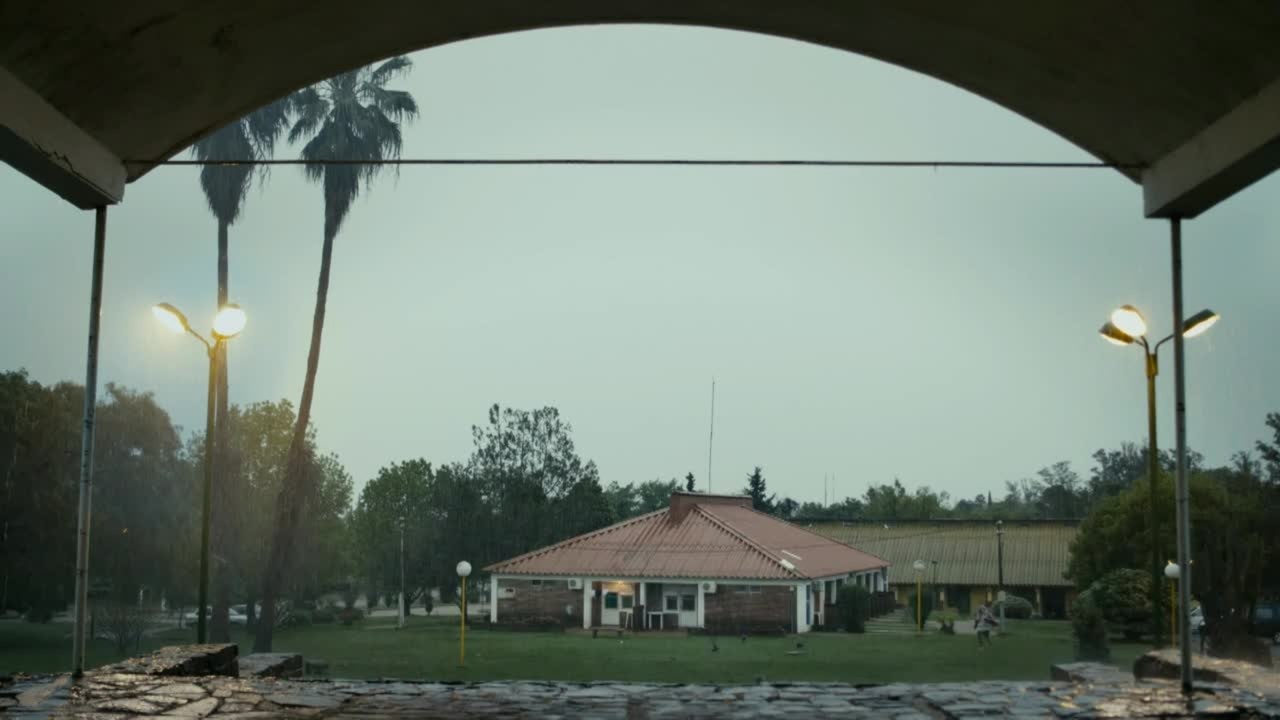 Tanta Agua-Nichts als Regen - Trailer (Deutsch) HD