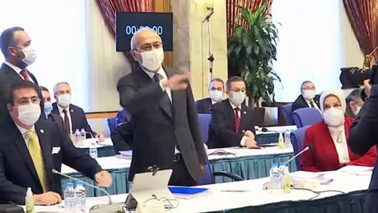 Lütfi Elvan (58) neuer Finanzminister in der Türkei: Lira erholt sich