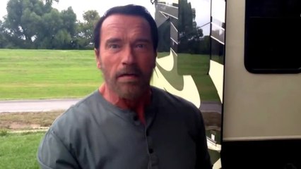 Arnorld Schwarzenegger - Line Reading Put that cookie down! (English) HD