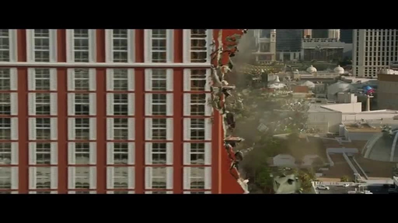 Godzilla - UK Trailer (English) HD