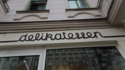 Tom Payne steht auf Shame | Filmcheck