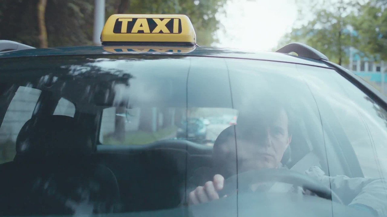 Lovely Louise - Clip 3 (Deutsch) HD