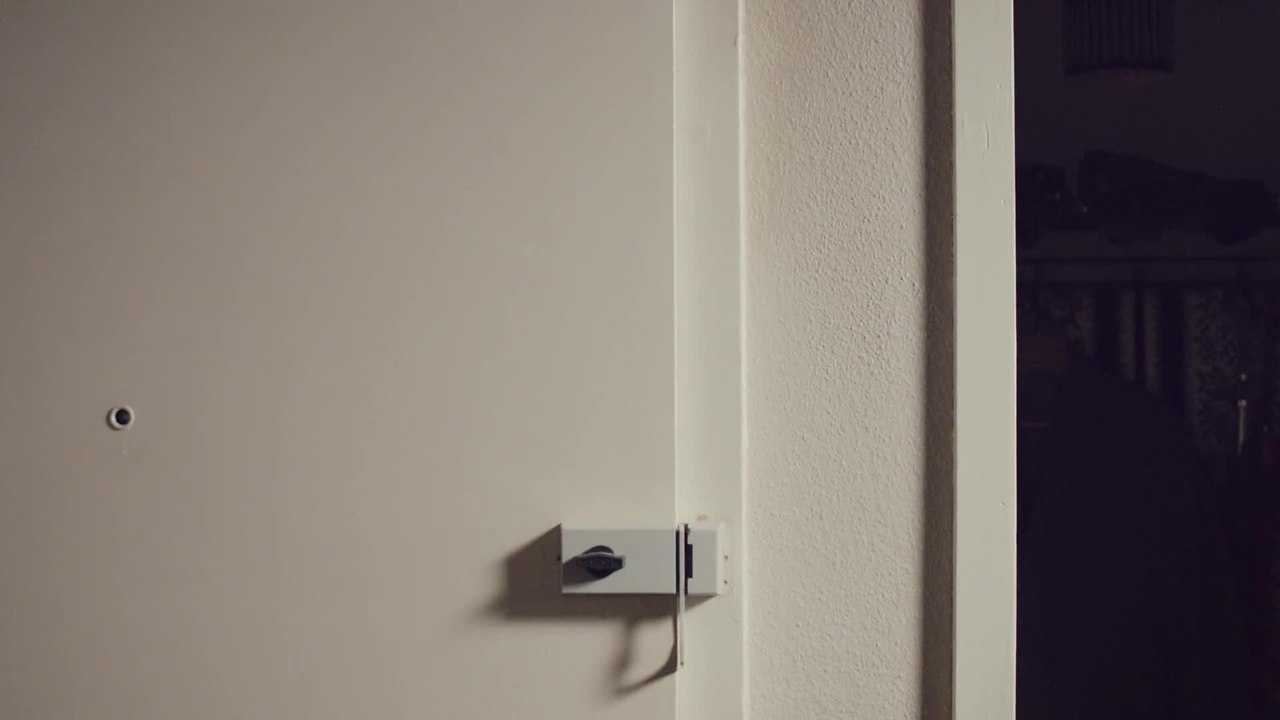 Lovely Louise - Clip 1 (Deutsch) HD