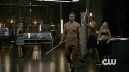 Arrow - S02 E14 Featurette (English) HD