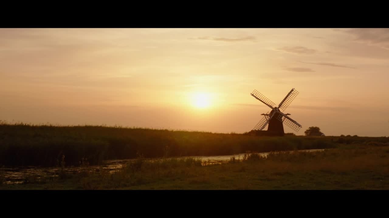 Mr. Turner - Trailer (English) HD