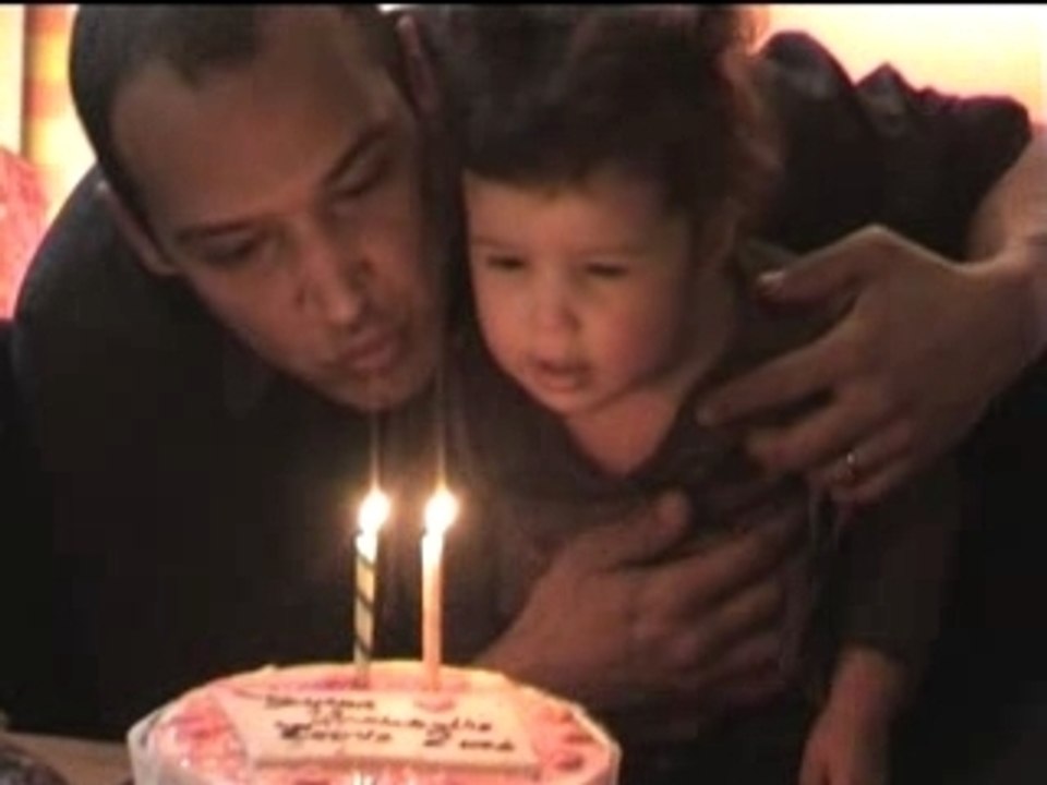 Léonie souffle ses bougies