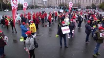 Koronavírus: a kimerültség miatt tüntettek Romániában