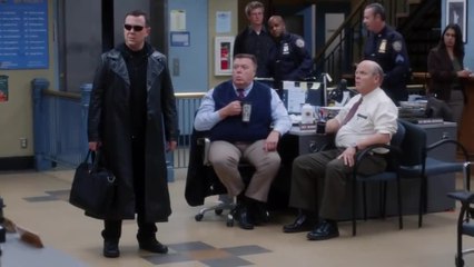 Brooklyn Nine-Nine - S01 Clip Charles Enters The Matrix (English) HD