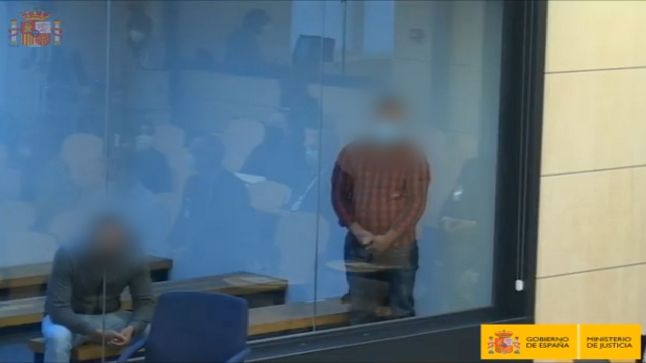 Acusado por atentados de Cataluña sólo responde a su abogado