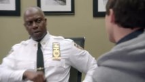 Brooklyn Nine-Nine - S02 Clip Captain Ray Holt (English) HD