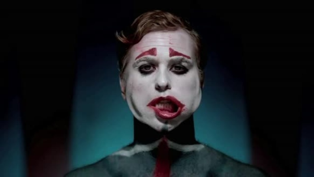 American Horror Story - S04 Teaser Tweaked Clow...