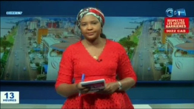 RTG - Remise de kits scolaires par le ministre Carmen NDAOT