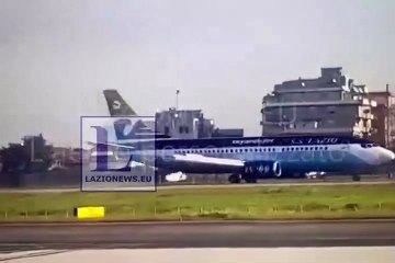 Lazio, l'arrivo a Ciampino dell'aereo personalizzato