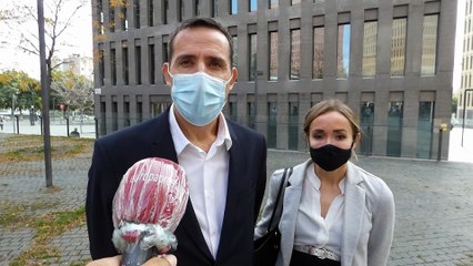 Angela Dobrowolski reclama ver a sus hijos, que no la dejan