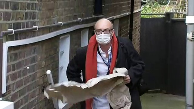 Dominic Cummings departs for Downing Street