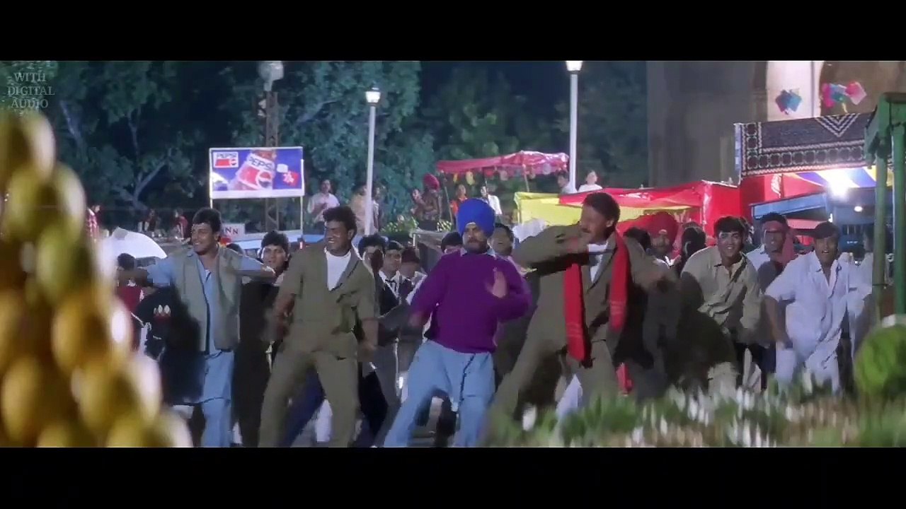 Uparwala Apne Saath Hai Full Song