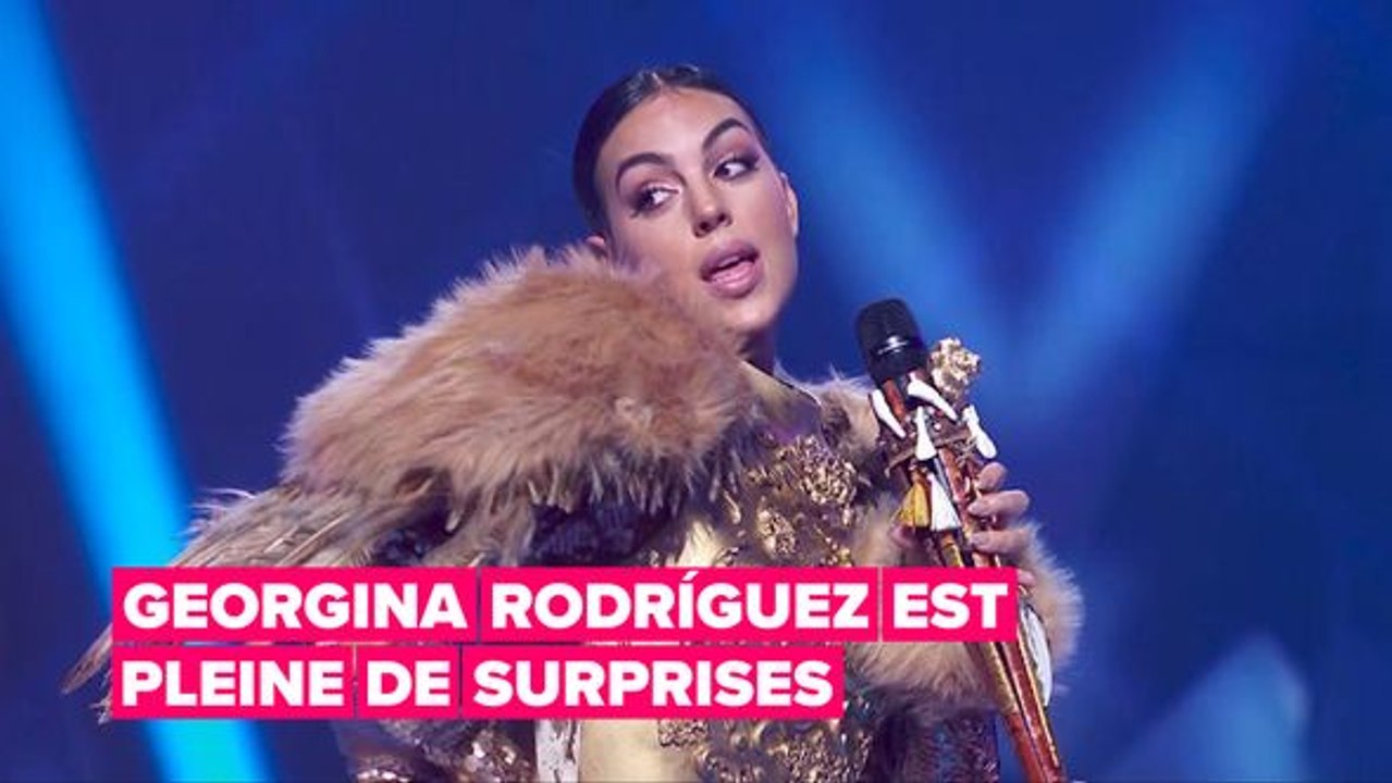 La petite amie de Cristiano Ronaldo en chanteuse masquée