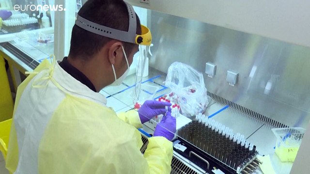 Comissão Europeia assina contrato para ter vacina Pfizer-BioNTech