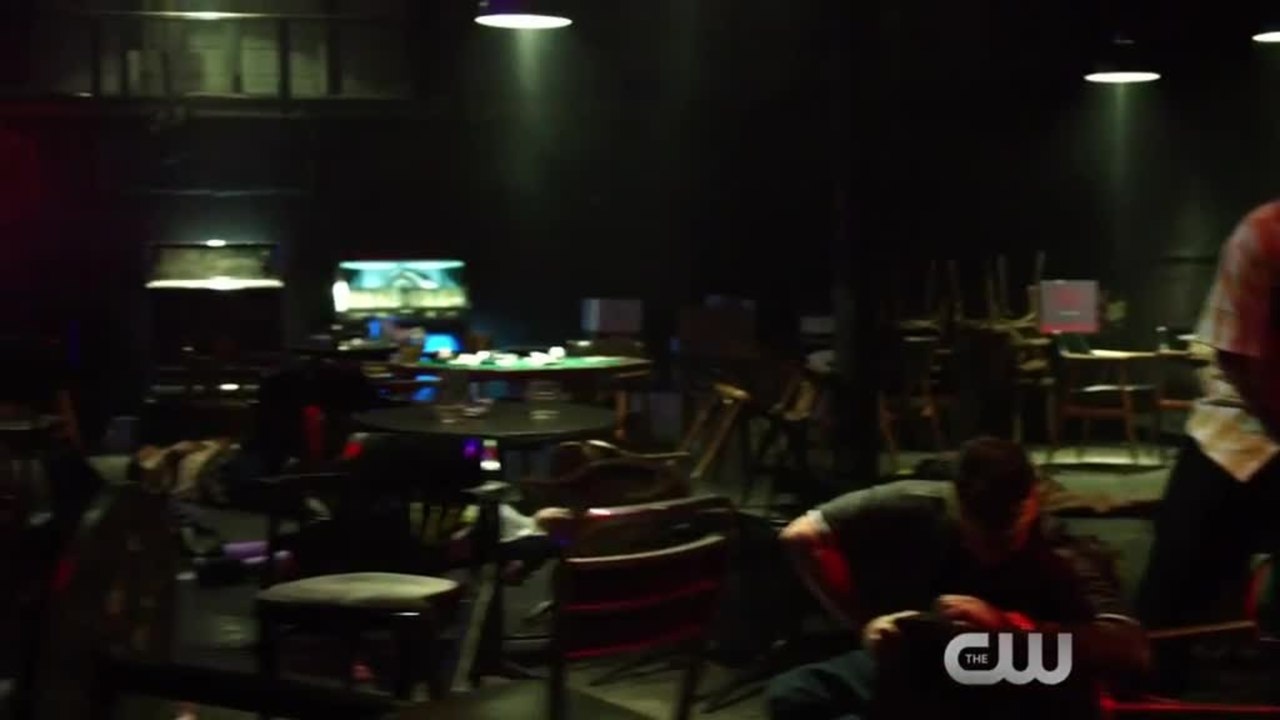Arrow - S03 E06 Clip (English) HD