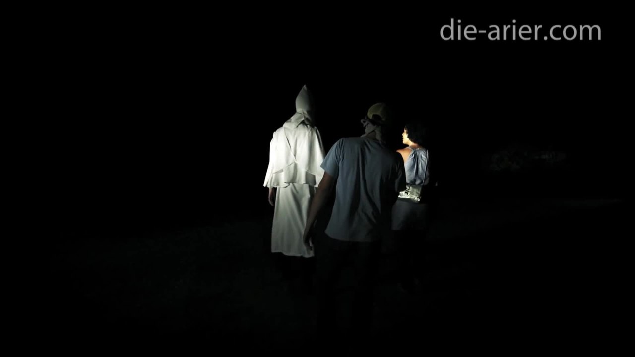 Die Arier - Trailer Clip Mo Interviewt KKK (Deutsche UT) HD