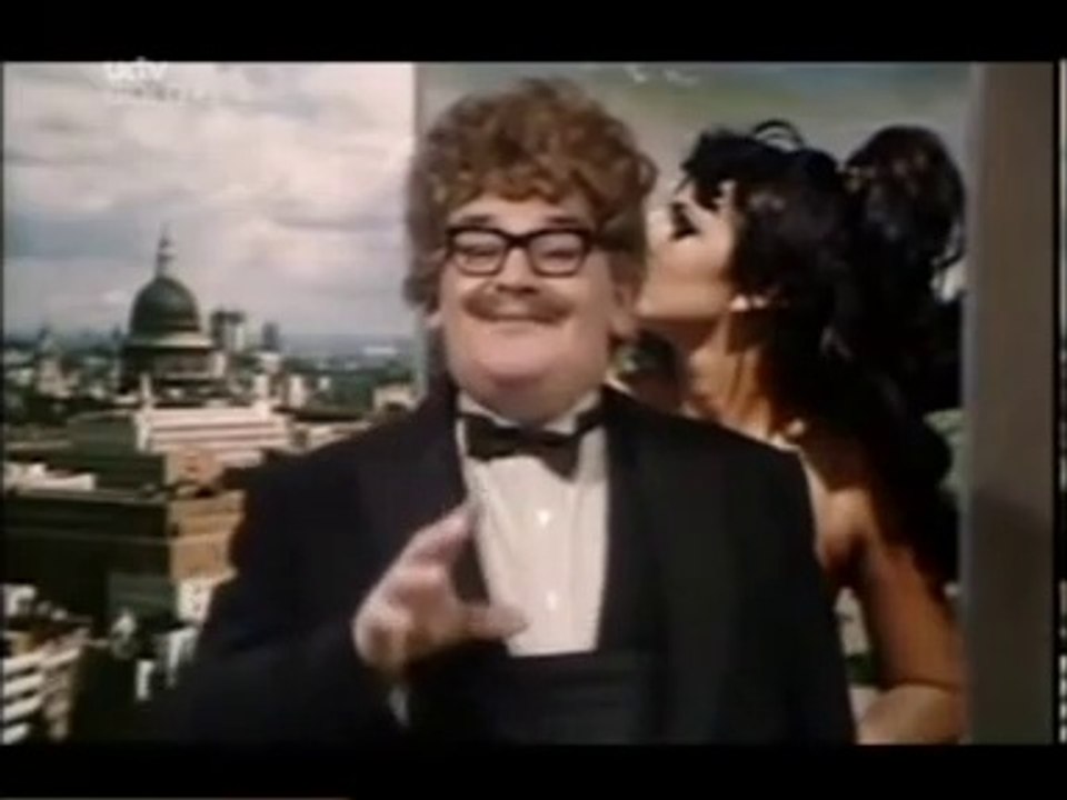 The Two Ronnies - Swedish Made Simple   Ronnie Barker  Ronnie Corbett