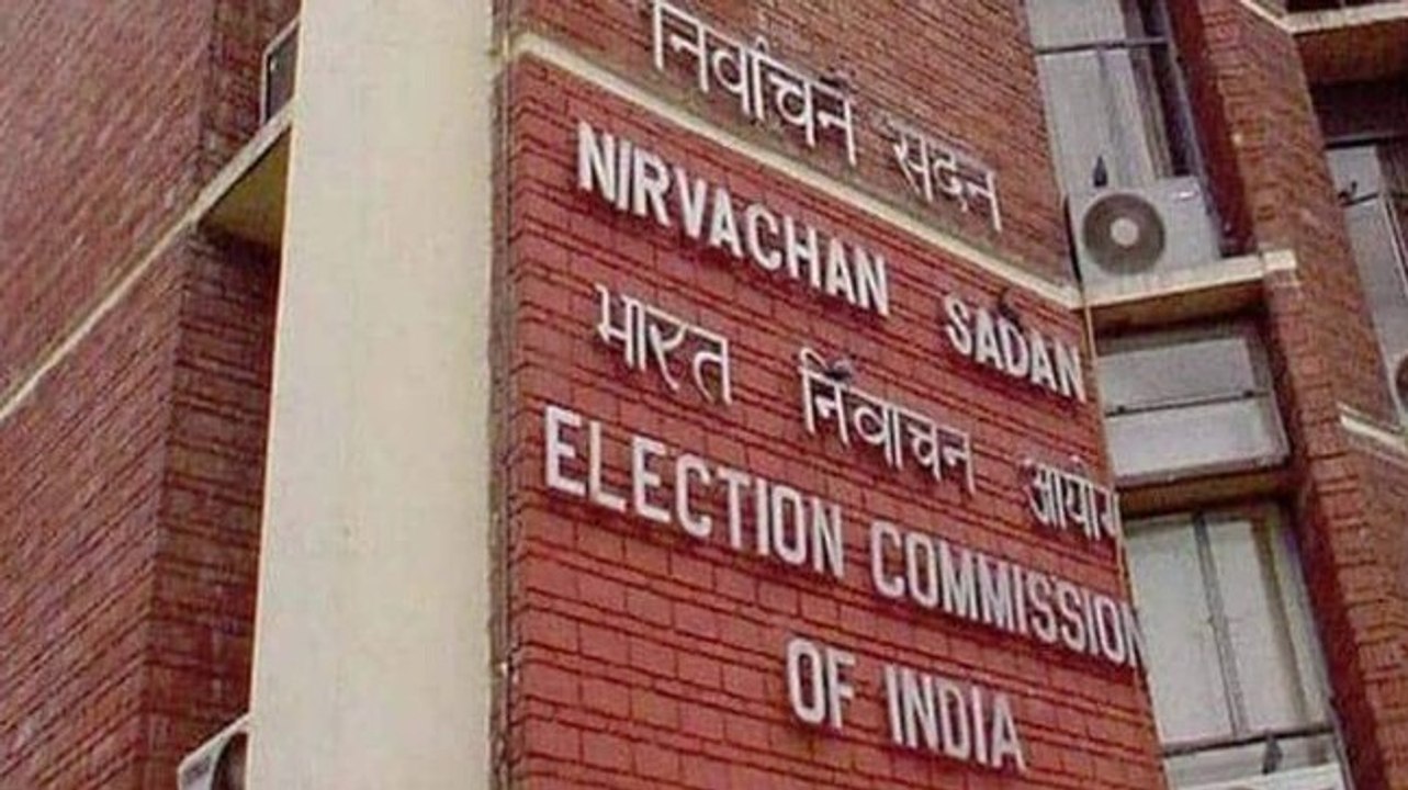 Congress, RJD move EC over irregularities in vote counting