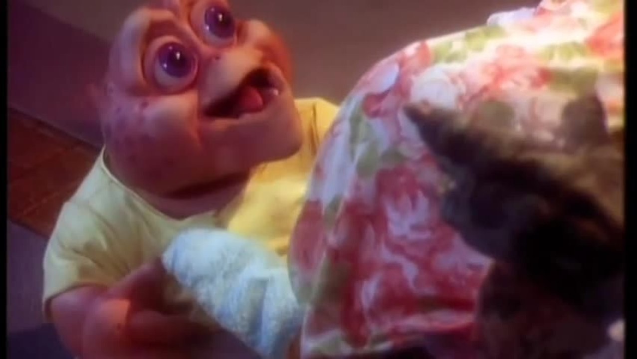 Die Dinos - Clip Fettbacke und die liebe Oma Ethel (Deutsch)