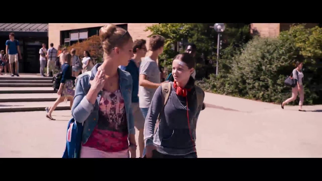 About a Girl - Clip  Charleen wird von der Schule abgeholt (Deutsch) HD