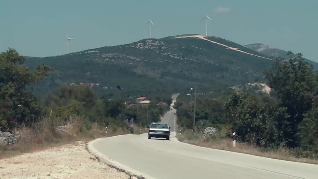 Titos Brille - Clip Adriana mit SÃ¶hnen (Deutsch) HD