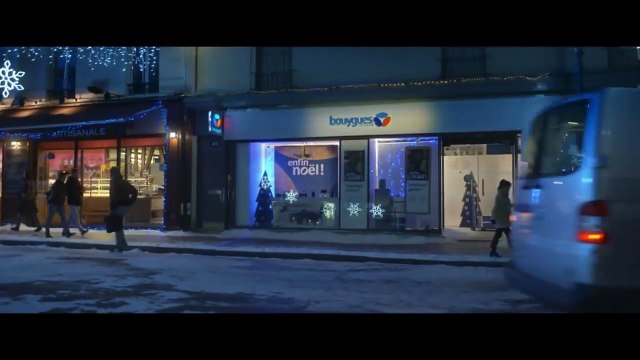 Des ostréiculteurs ont manifesté à Lorient contre une publicité Bouygues Telecom laissant entendre que les huîtres rendaient malade