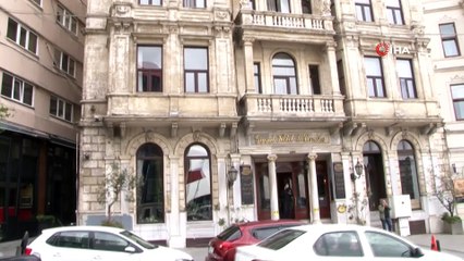 Beyoğlu'nda tarihi otelde bir kadın ölü bulundu