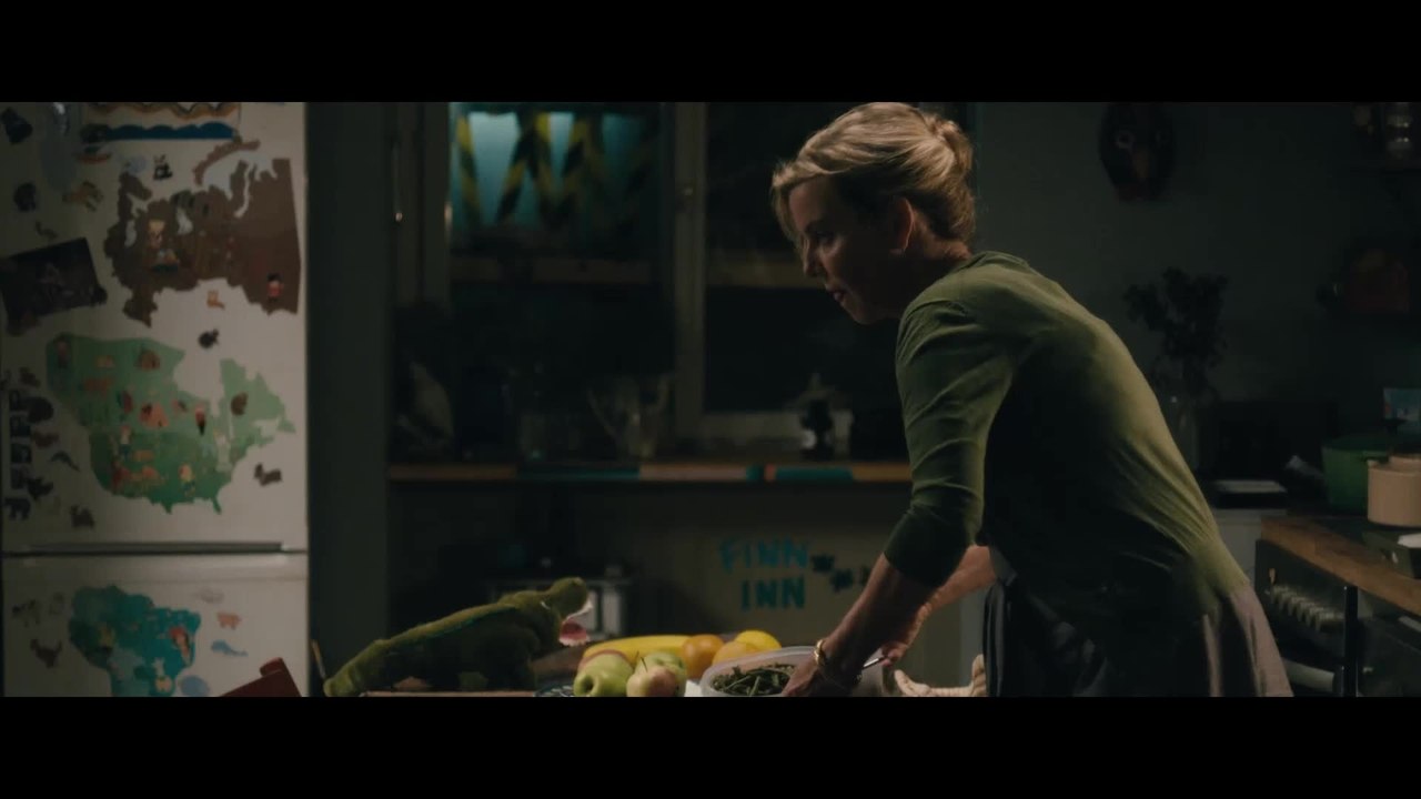 Hedi Schneider steckt fest - Clip Kalt Duschen (Deutsch) HD