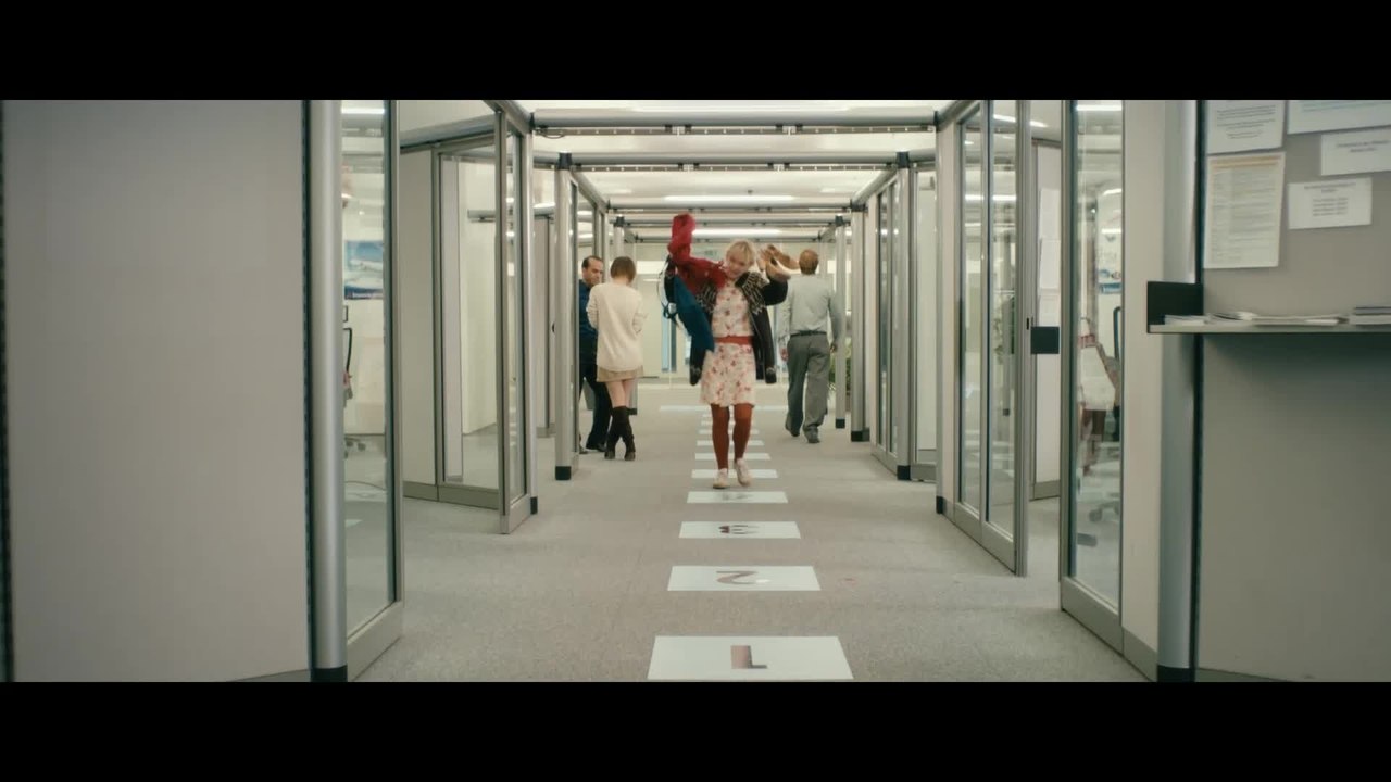 Hedi Schneider steckt fest - Clip Hedi im BÃ¼ro (Deutsch) HD