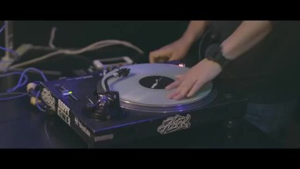 Sabino & Lng|SHT - Los Raros de la Clase | CC SINGLES