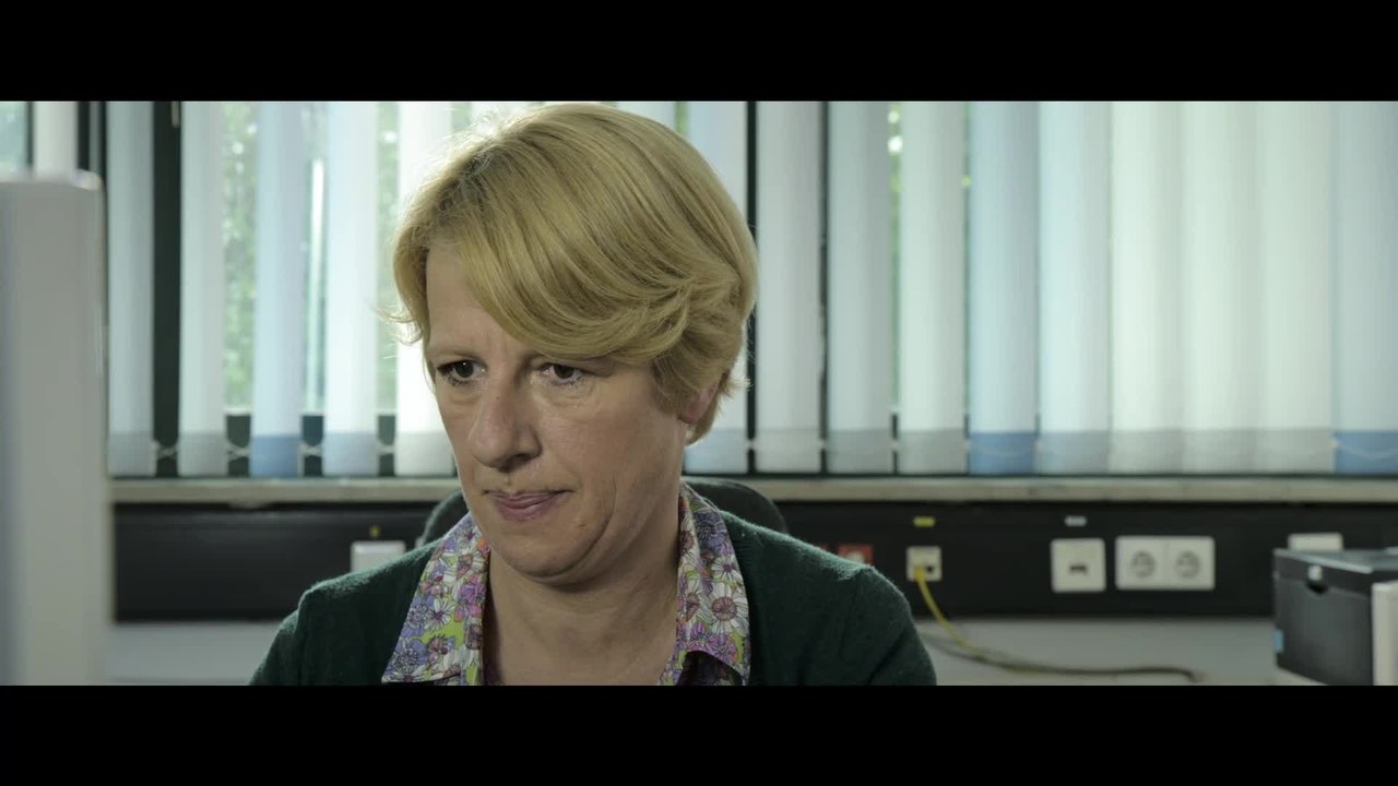 Das Ewige Leben - Clip Brenner bei Sachbearbeiterin (Deutsch) HD