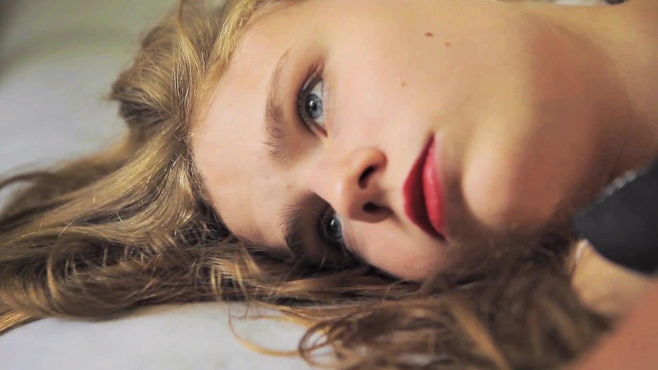 Liebe mich  - Trailer (Deutsch) HD