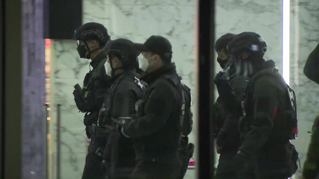 아셈타워에 폭발물 허위 신고에 4천여 명 대피 소동 / YTN