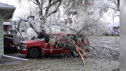 Accumulation of ice and a look at damage from it across parts of Nebraska