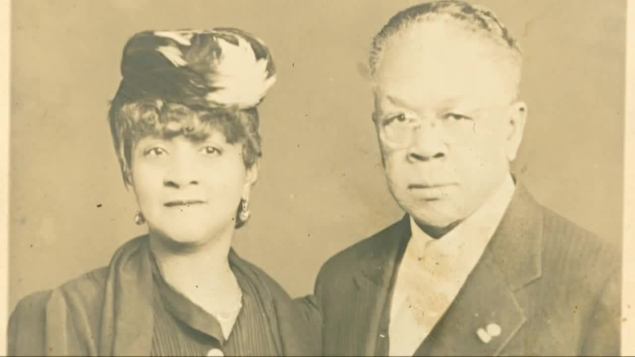 Through a Lens Darkly_ Black Photographers and the Emergence of a People - Trailer (English)