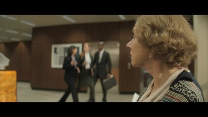 Frau in Gold - Clip Rice Pudding  (Deutsch)