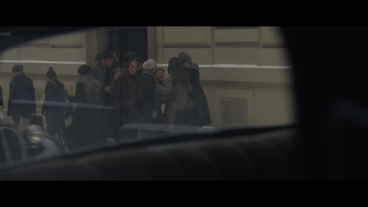 Kind 44 - Clip 02 Leo beschattet Raisa (Deutsch) HD