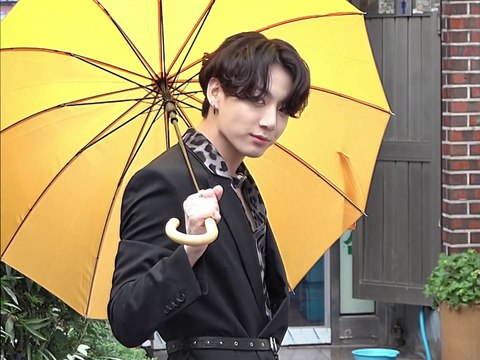 BTS (방탄소년단) '2021 SEASON’S GREETINGS' SPOT (BTS GOES RETRO)