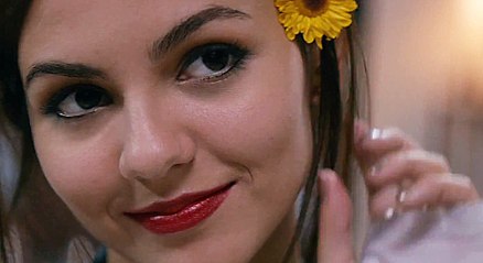 Naomi and Ely's No Kiss List - Trailer (English) HD