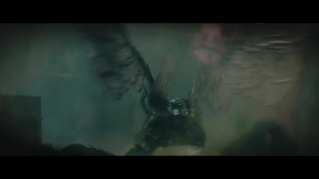 Stung - Clip Chase (English) HD