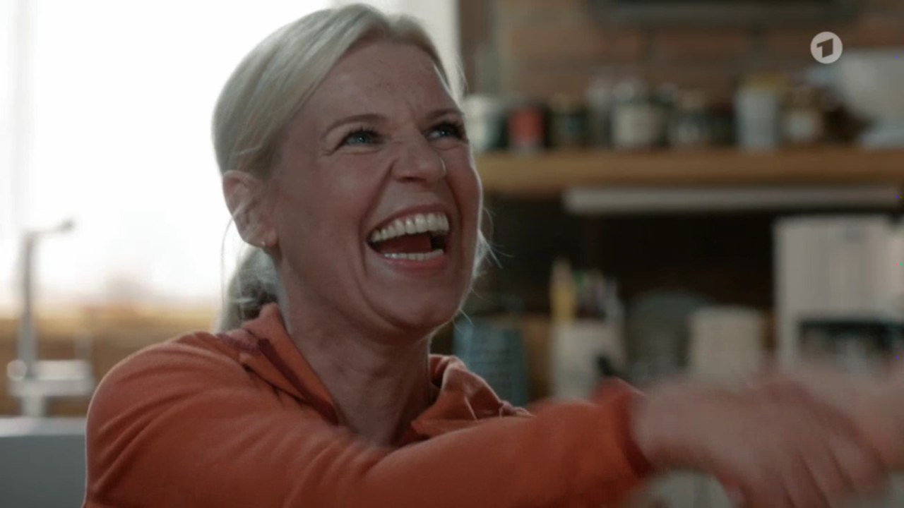 Die KuhflÃ¼sterin - S01 Trailer (Deutsch) HD