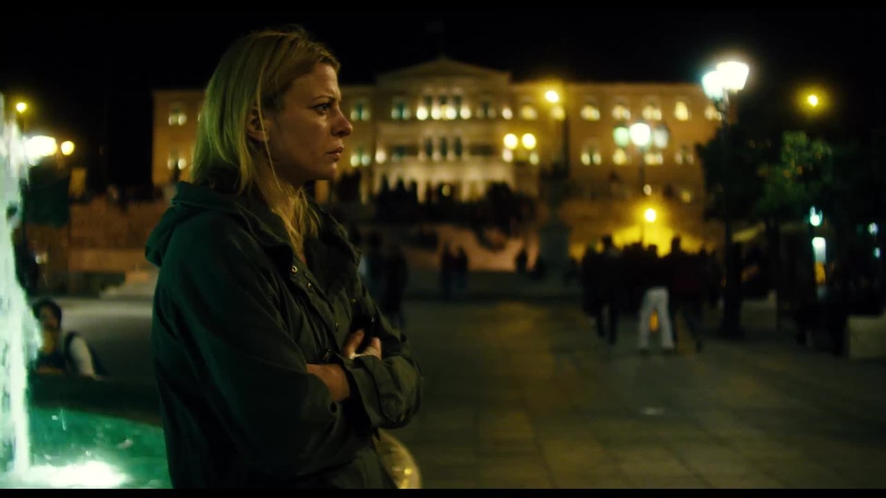 Ein Atem - Clip Tessa wird zusammengeschlagen (Deutsch) HD