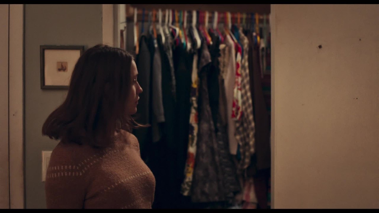 Mistress America - Clip 3 Die Hose ist rot (Deutsch) HD