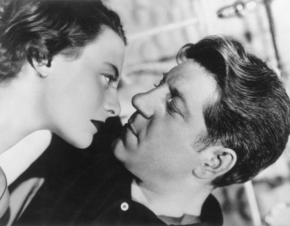 Le Quai des brumes - Trailer (English)