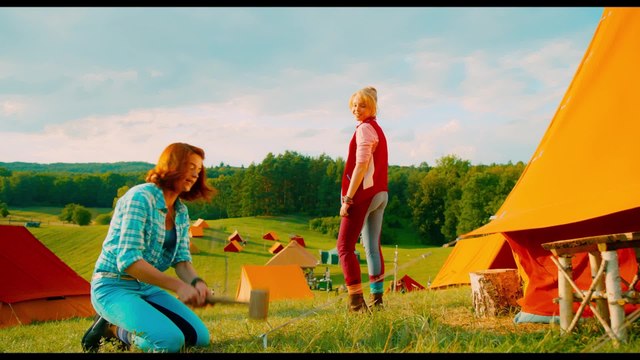 Bibi und Tina 3 - Clip 01 Bibi und Tina kommen am Zeltlager an (Deutsch) HD