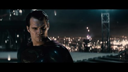 Batman v Superman - Clip Day Versus Knight (English) HD